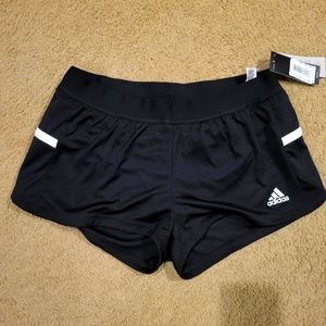 Adidas women's running short NWT